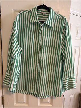 Gianni Bini Green & White Striped Button-Down Shirt